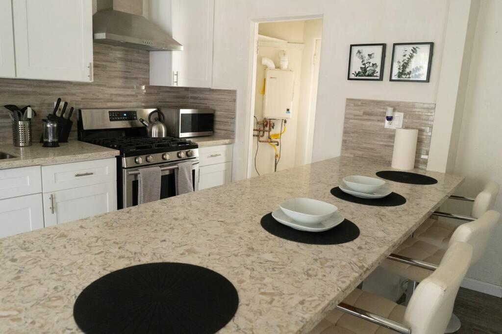 Spacious 2-Bedroom Unit In Hollywood Los Angeles Zewnętrze zdjęcie