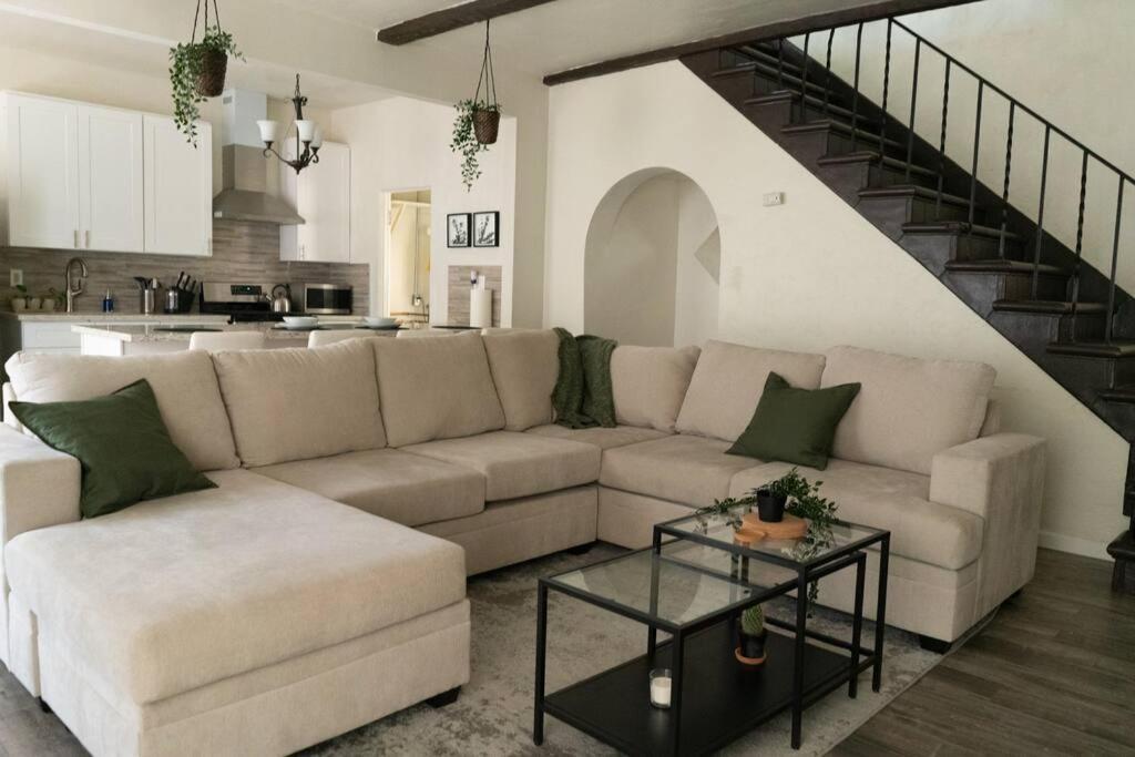 Spacious 2-Bedroom Unit In Hollywood Los Angeles Zewnętrze zdjęcie