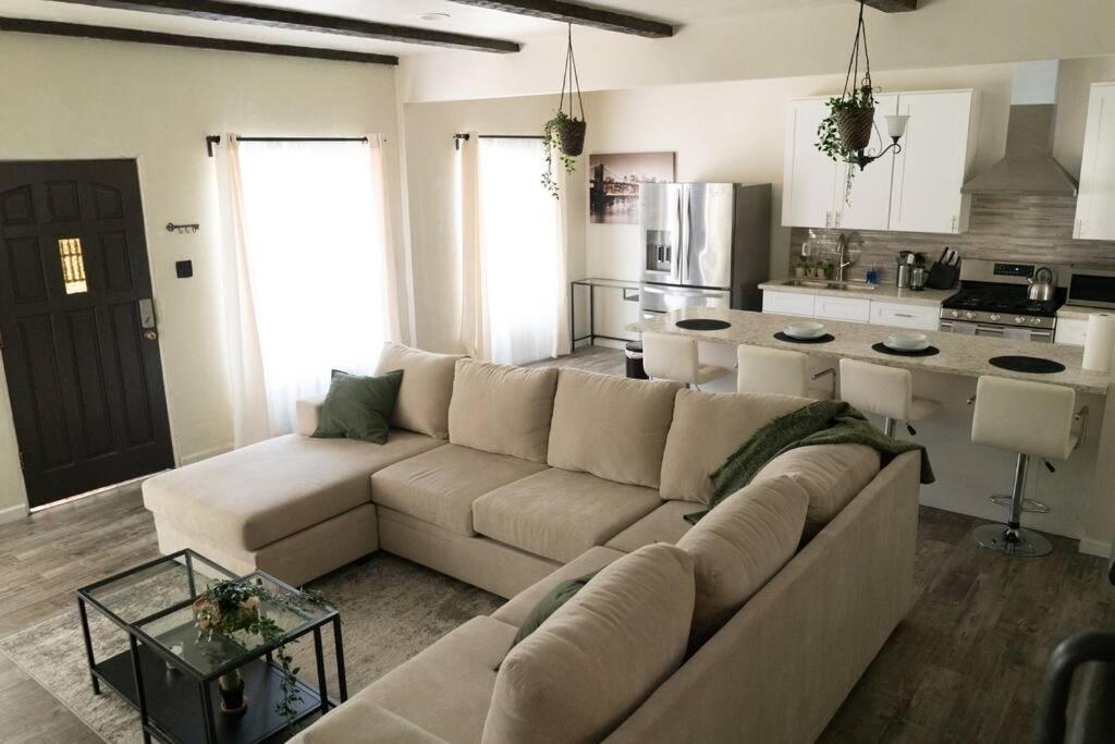 Spacious 2-Bedroom Unit In Hollywood Los Angeles Zewnętrze zdjęcie